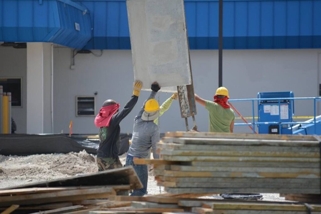 Choosing the Right Asphalt Contractor in Christiansburg