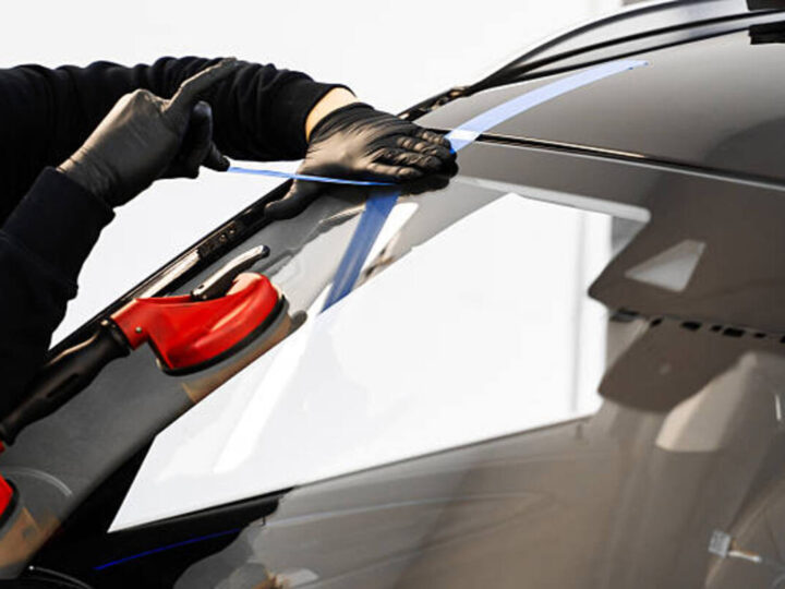 Choosing the Best Auto Glass Services